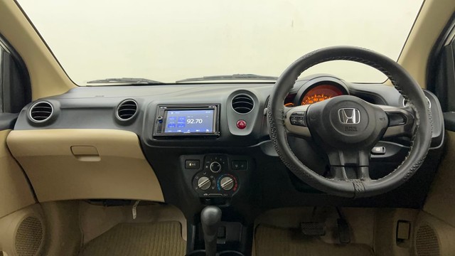 Second-hand 2014 Honda Brio VX AT for sale in Mumbai-11