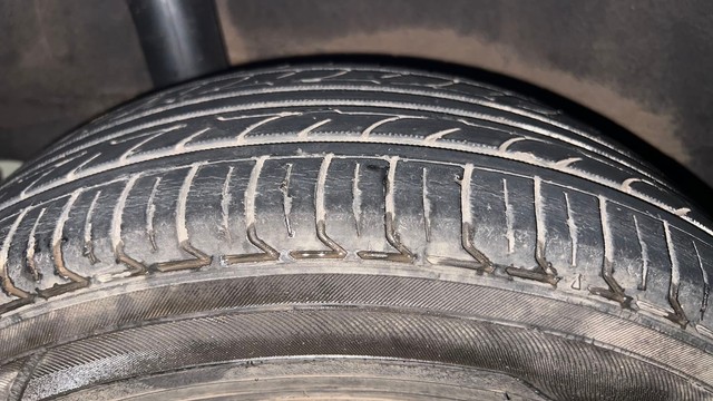 Second-hand 2014 Honda Brio VX AT for sale in Mumbai-38