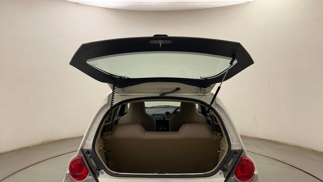 Second-hand 2014 Honda Brio VX AT for sale in Mumbai-31