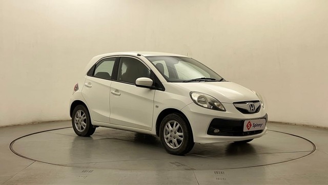 Second-hand 2014 Honda Brio VX AT for sale in Mumbai-1
