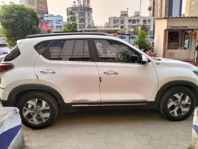 Second-hand 2023 Kia Sonet HTX Turbo iMT BSVI for sale in Kolkata-9
