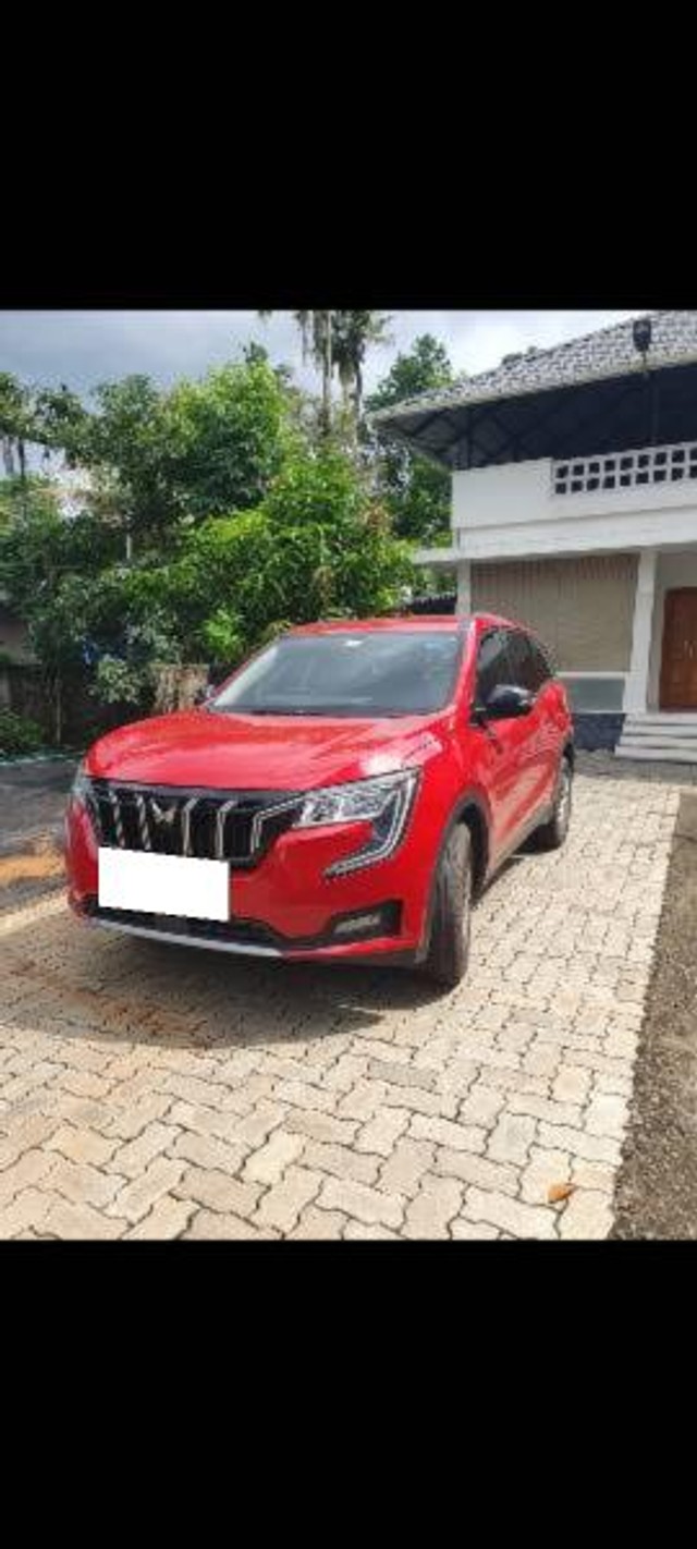 Second-hand 2022 Mahindra XUV700 AX3 AT BSVI for sale in Thrissur-1