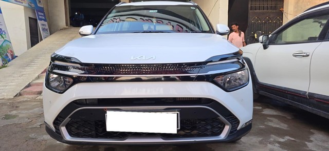 Second-hand 2022 Kia Carens Prestige Diesel BSVI for sale in Deoria