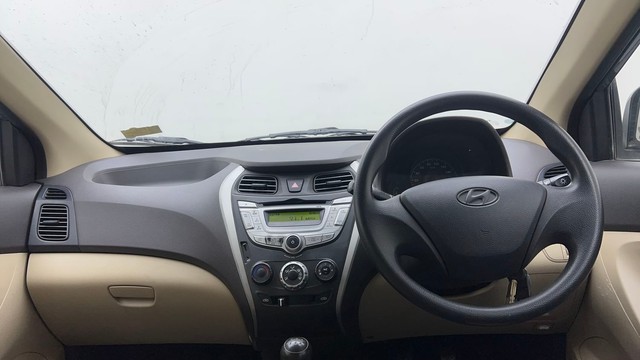Second-hand 2017 Hyundai EON Magna for sale in Chandigarh-11