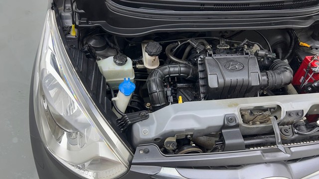 Second-hand 2017 Hyundai EON Magna for sale in Chandigarh-38