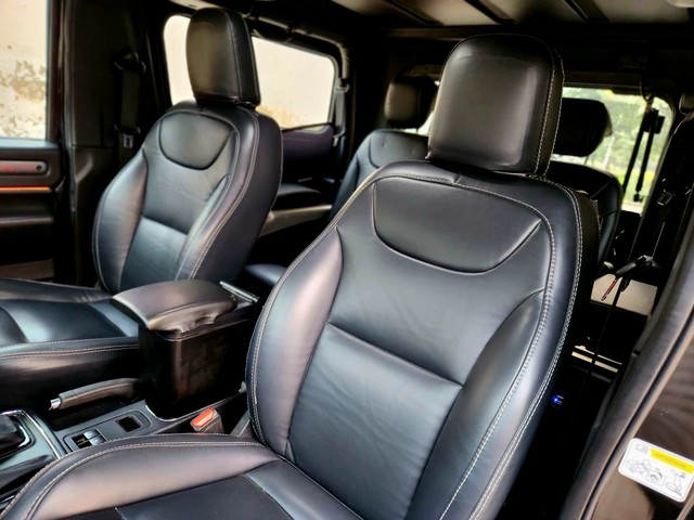 Second-hand 2023 Mahindra Thar LX 4WD Hard Top Diesel AT BSVI for sale in New Delhi-18