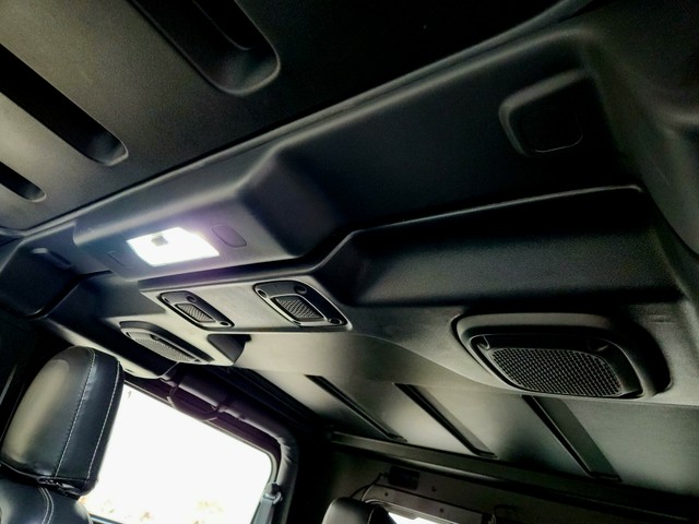 Second-hand 2023 Mahindra Thar LX 4WD Hard Top Diesel AT BSVI for sale in New Delhi-17