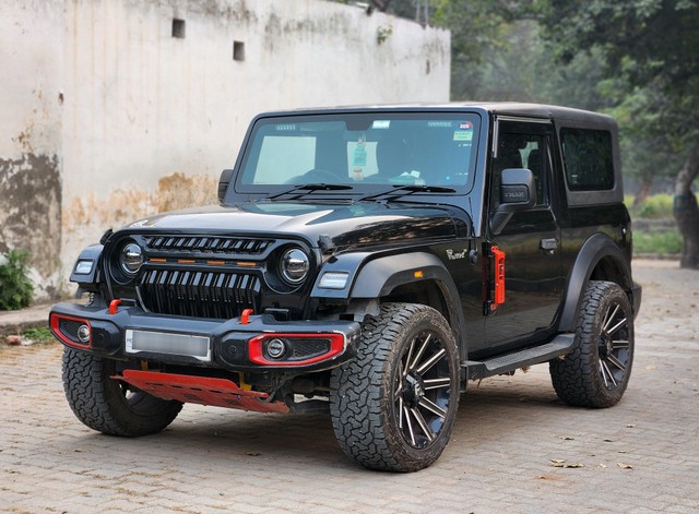 Second-hand 2023 Mahindra Thar LX 4WD Hard Top Diesel AT BSVI for sale in New Delhi-4