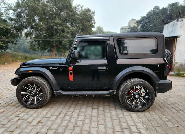 Second-hand 2023 Mahindra Thar LX 4WD Hard Top Diesel AT BSVI for sale in New Delhi-3