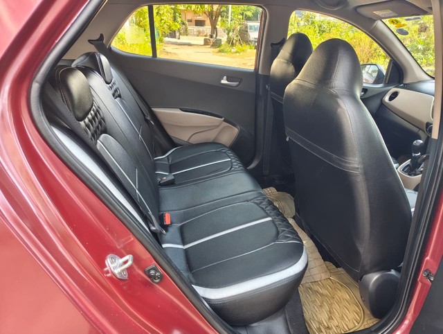 Second-hand 2016 Hyundai Grand i10 Sportz for sale in Hyderabad-10