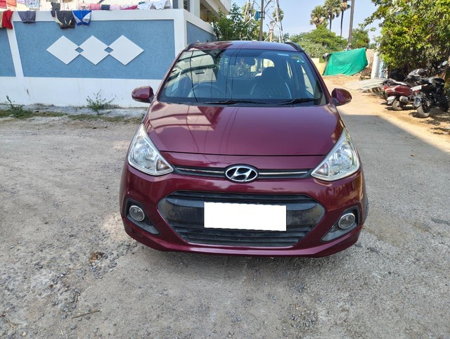 Second-hand 2016 Hyundai Grand i10 Sportz for sale in Hyderabad-6
