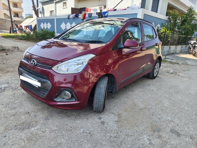 Second-hand 2016 Hyundai Grand i10 Sportz for sale in Hyderabad-5