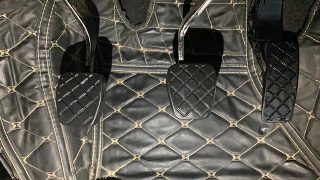 Second-hand 2022 Skoda Slavia 1.5 TSI Style BSVI for sale in Greater Noida-14