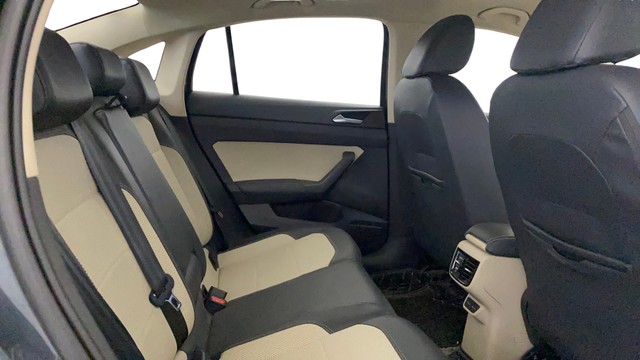 Second-hand 2022 Skoda Slavia 1.5 TSI Style BSVI for sale in Greater Noida-16