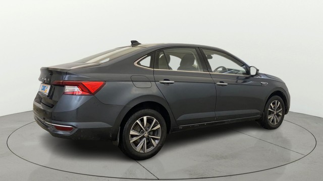 Second-hand 2022 Skoda Slavia 1.5 TSI Style BSVI for sale in Greater Noida-2