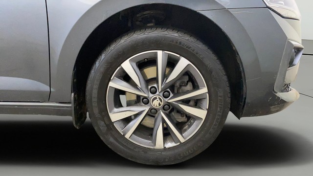 Second-hand 2022 Skoda Slavia 1.5 TSI Style BSVI for sale in Greater Noida-24