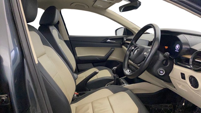 Second-hand 2022 Skoda Slavia 1.5 TSI Style BSVI for sale in Greater Noida-15