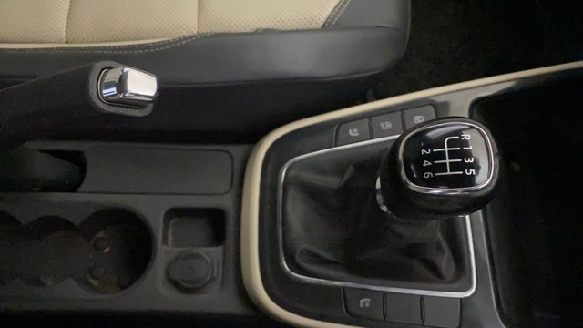 Second-hand 2022 Skoda Slavia 1.5 TSI Style BSVI for sale in Greater Noida-13