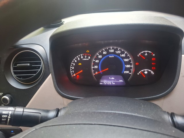 Second-hand 2016 Hyundai Grand i10 Sportz for sale in Valsad-7