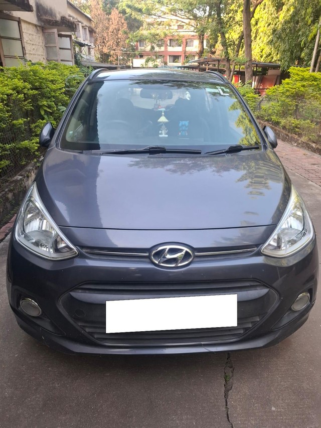 Second-hand 2016 Hyundai Grand i10 Sportz for sale in Valsad-2
