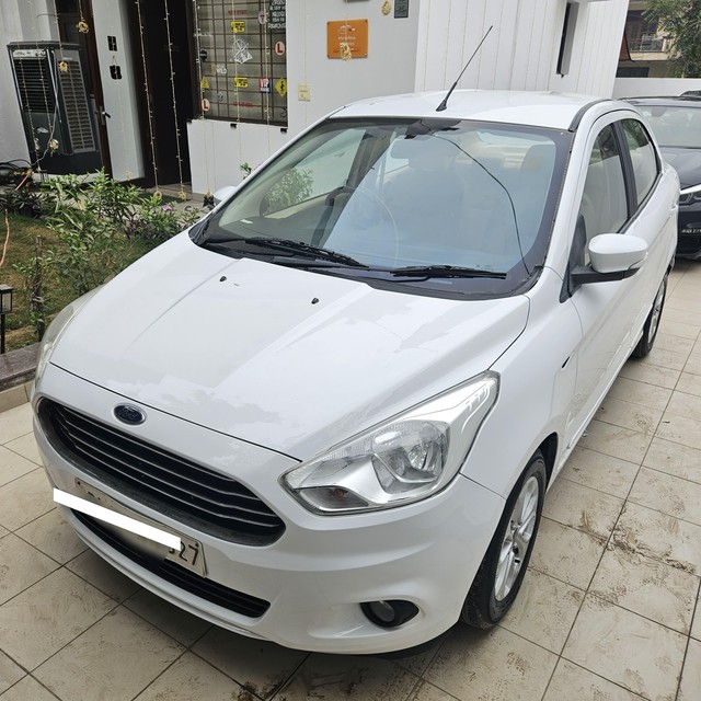 Second-hand 2016 Ford Figo 1.2P Titanium MT for sale in Gurgaon-2