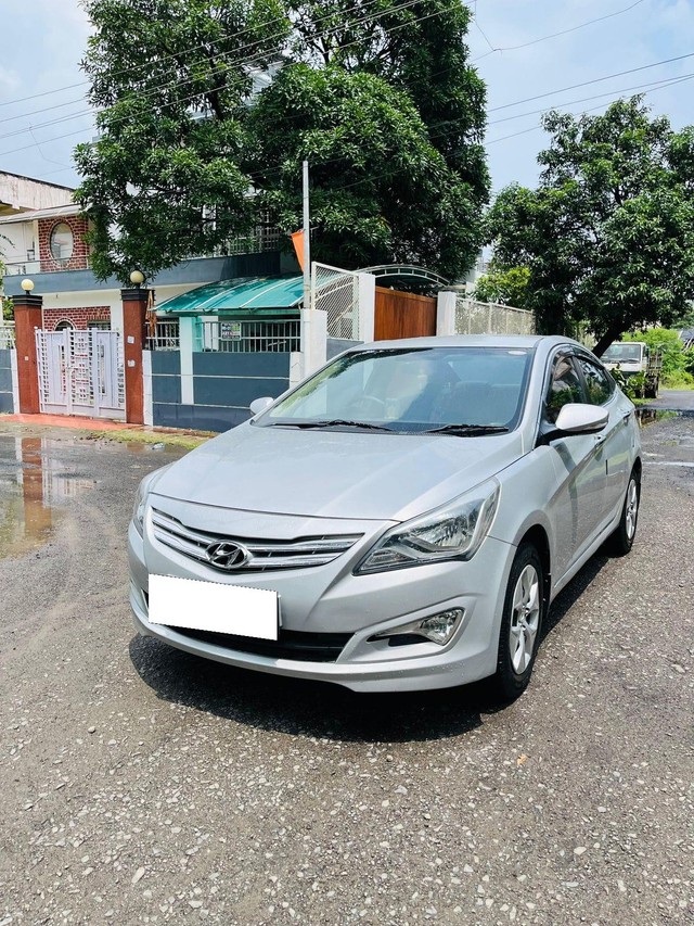 Second-hand 2015 Hyundai Verna 1.4 VTVT for sale in Navi Mumbai-0