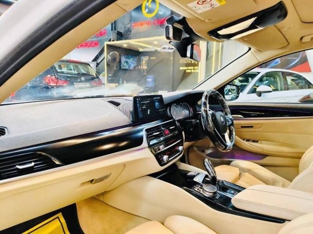 Second-hand 2018 BMW 5 Series 530i Sport Line for sale in Nashik-7