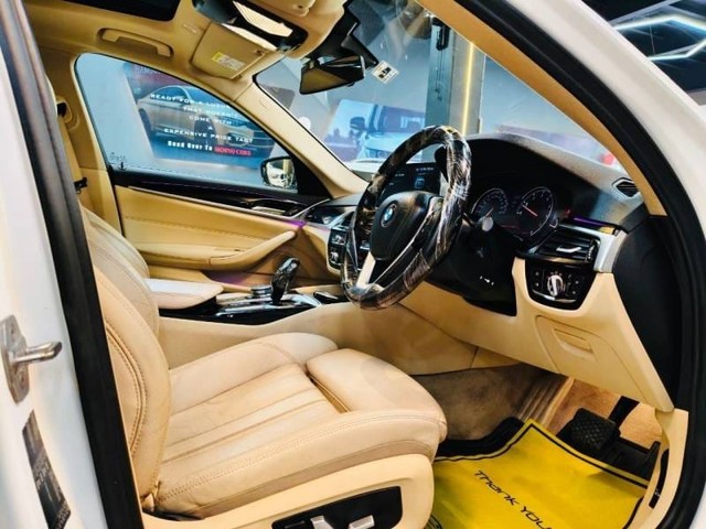 Second-hand 2018 BMW 5 Series 530i Sport Line for sale in Nashik-10