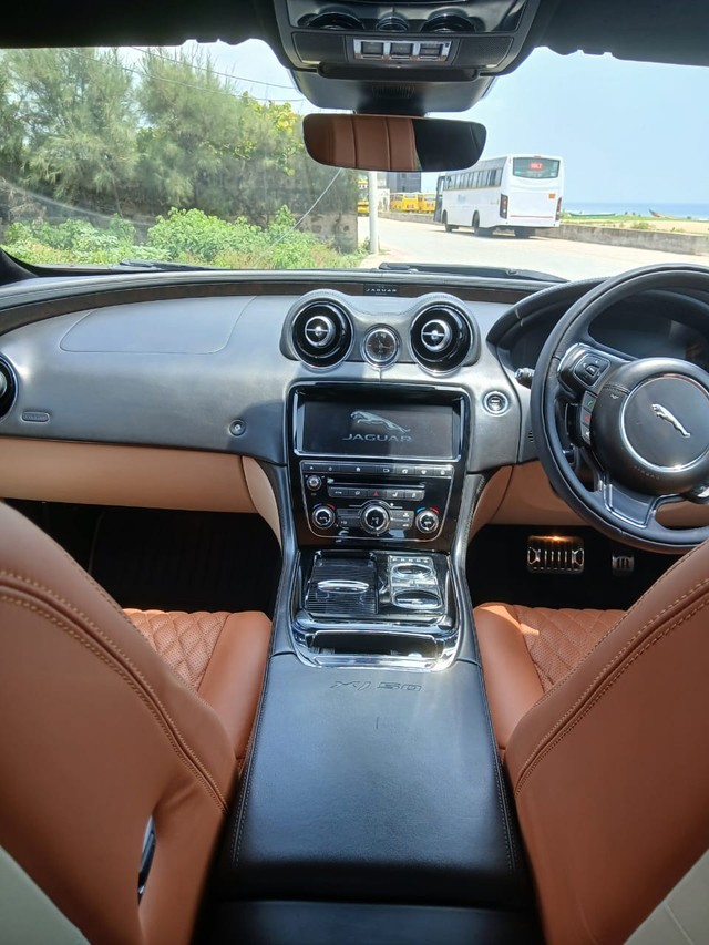 Second-hand 2019 Jaguar XJ 3.0L Premium Luxury for sale in Chennai-8