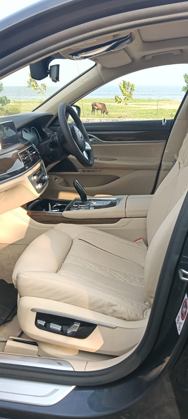 Second-hand 2017 BMW 7 Series 730Ld DPE Signature for sale in Chennai-7