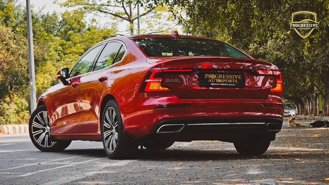 Second-hand 2022 Volvo S60 T4 Inscription for sale in New Delhi-6