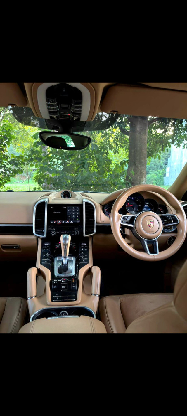 Second-hand 2018 Porsche Cayenne Diesel Platinum Edition for sale in Gurgaon-5