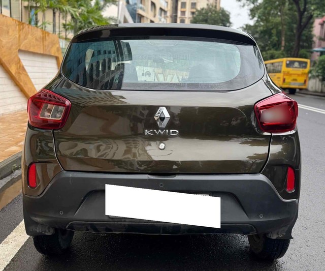 Second-hand 2022 Renault KWID 1.0 RXT BSVI for sale in Surat-2