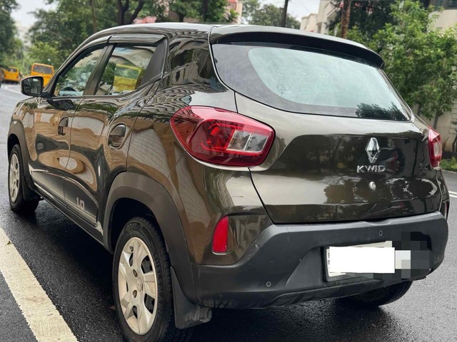 Second-hand 2022 Renault KWID 1.0 RXT BSVI for sale in Surat-6