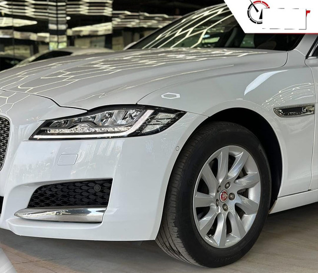 Second-hand 2018 Jaguar XF 2.0 Petrol Prestige for sale in Gurgaon-5