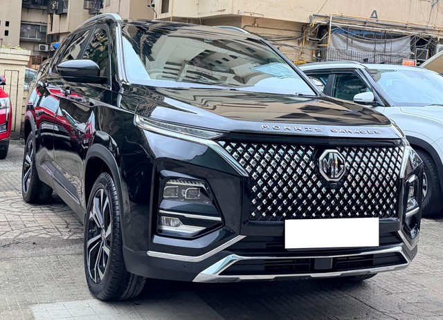 Second-hand 2023 MG Hector Plus 1.5 Turbo Savvy Pro CVT 7 Str BSVI for sale in Mumbai-1