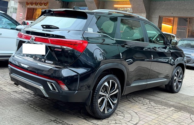 Second-hand 2023 MG Hector Plus 1.5 Turbo Savvy Pro CVT 7 Str BSVI for sale in Mumbai-5
