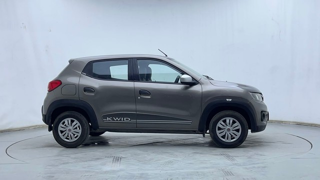Second-hand 2018 Renault KWID 1.0 RXT Opt for sale in Hyderabad-2