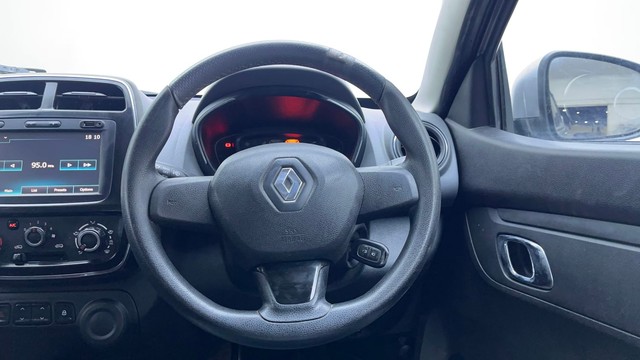 Second-hand 2018 Renault KWID 1.0 RXT Opt for sale in Hyderabad-28