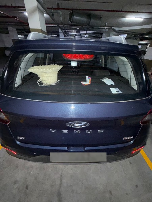 Second-hand 2021 Hyundai Venue SX Turbo iMT for sale in Bangalore-2