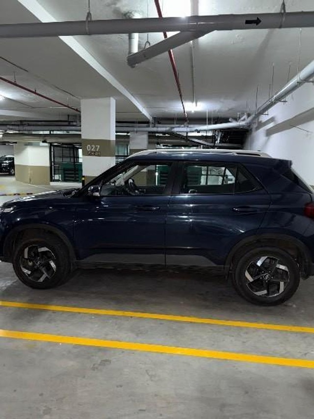 Second-hand 2021 Hyundai Venue SX Turbo iMT for sale in Bangalore-4