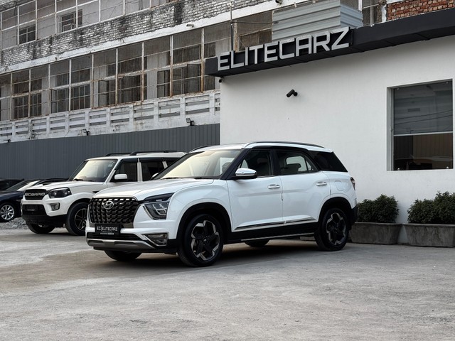 Second-hand 2022 Hyundai Alcazar Platinum (O) Turbo DCT for sale in New Delhi-1