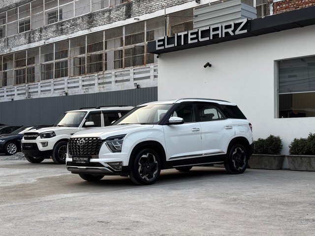 Second-hand 2022 Hyundai Alcazar Platinum (O) Turbo DCT for sale in New Delhi-13