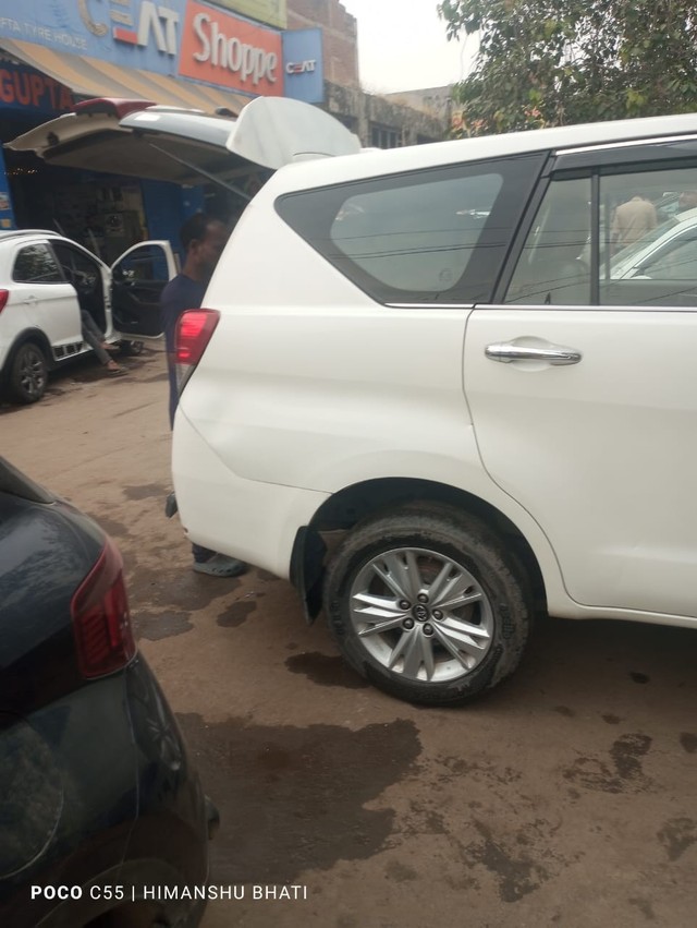 Second-hand 2018 Toyota Innova Crysta 2.8 GX AT BSIV for sale in Noida-2