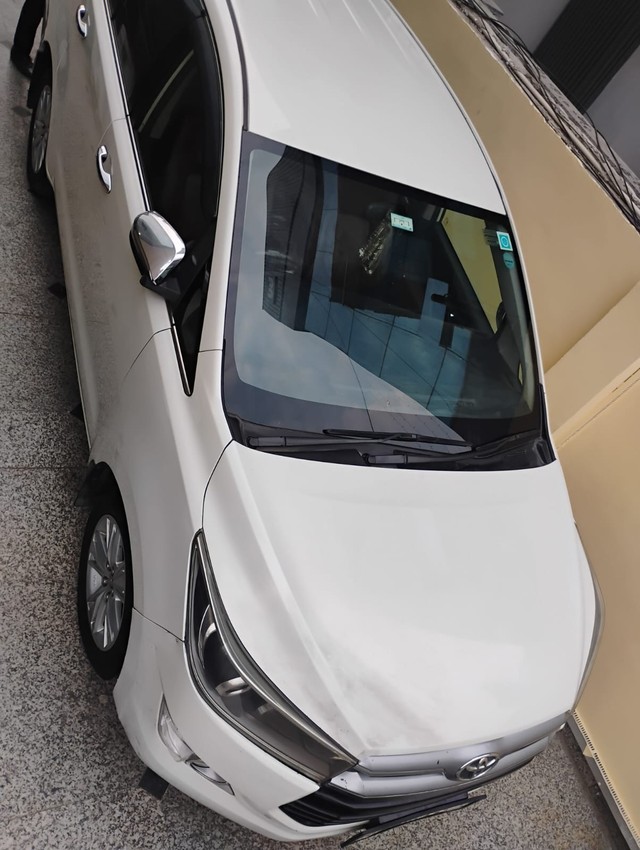 Second-hand 2018 Toyota Innova Crysta 2.8 GX AT BSIV for sale in Noida-1