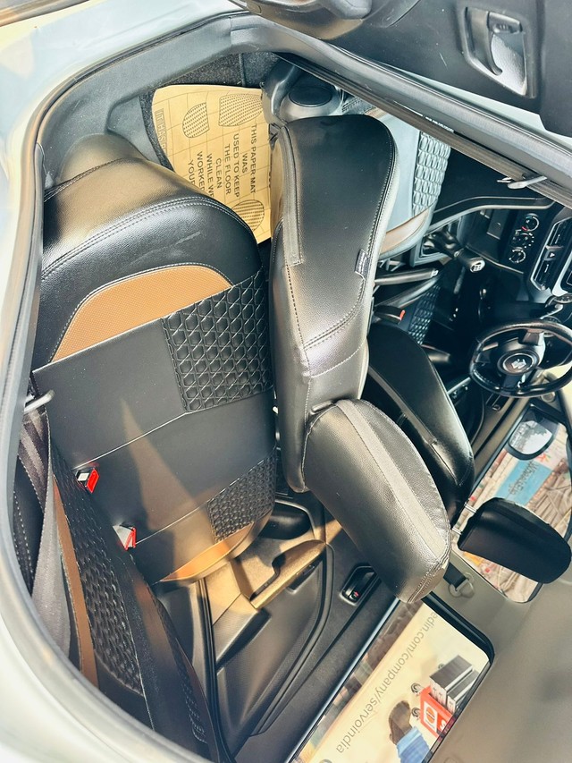 Second-hand 2024 Maruti Brezza Lxi CNG for sale in Sonipat-4