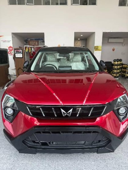 Second-hand 2025 Mahindra XUV 3XO AX7 Turbo AT for sale in Darjeeling