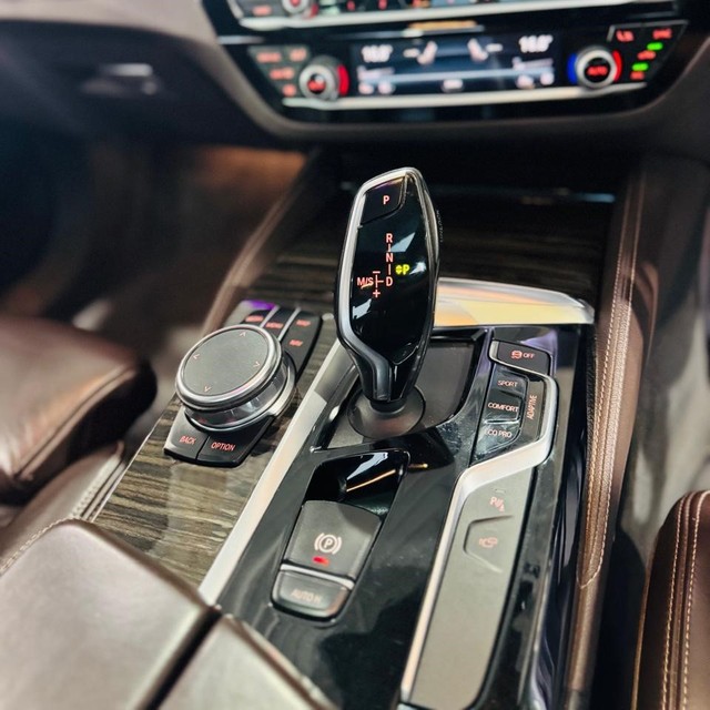 Second-hand 2019 BMW 5 Series 530d M Sport for sale in Hyderabad-11