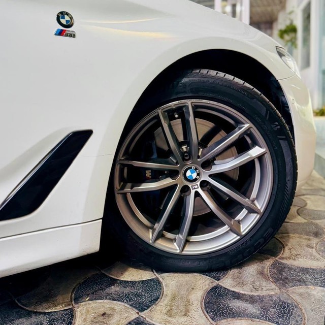 Second-hand 2019 BMW 5 Series 530d M Sport for sale in Hyderabad-6
