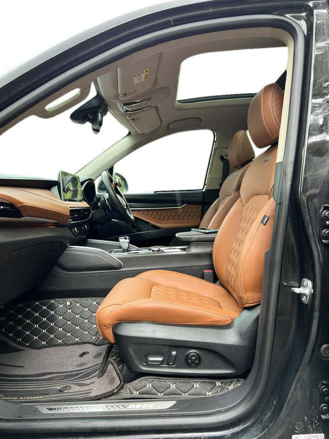 Second-hand 2022 MG Gloster Savvy 4x4 6Str for sale in Mumbai-9